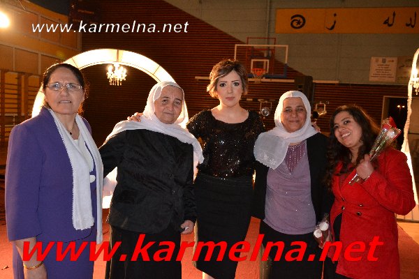 رئيس المجلس يحتفل بعيد الام
